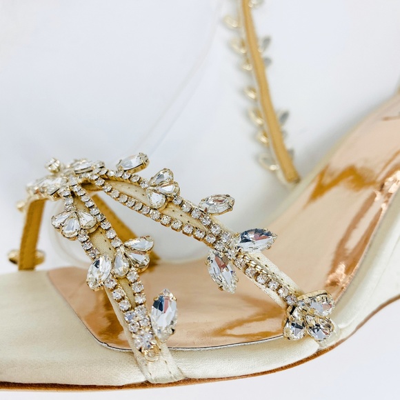 badgley mischka feather wedge